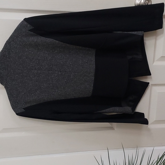 Jacket - Picture 4 of 4